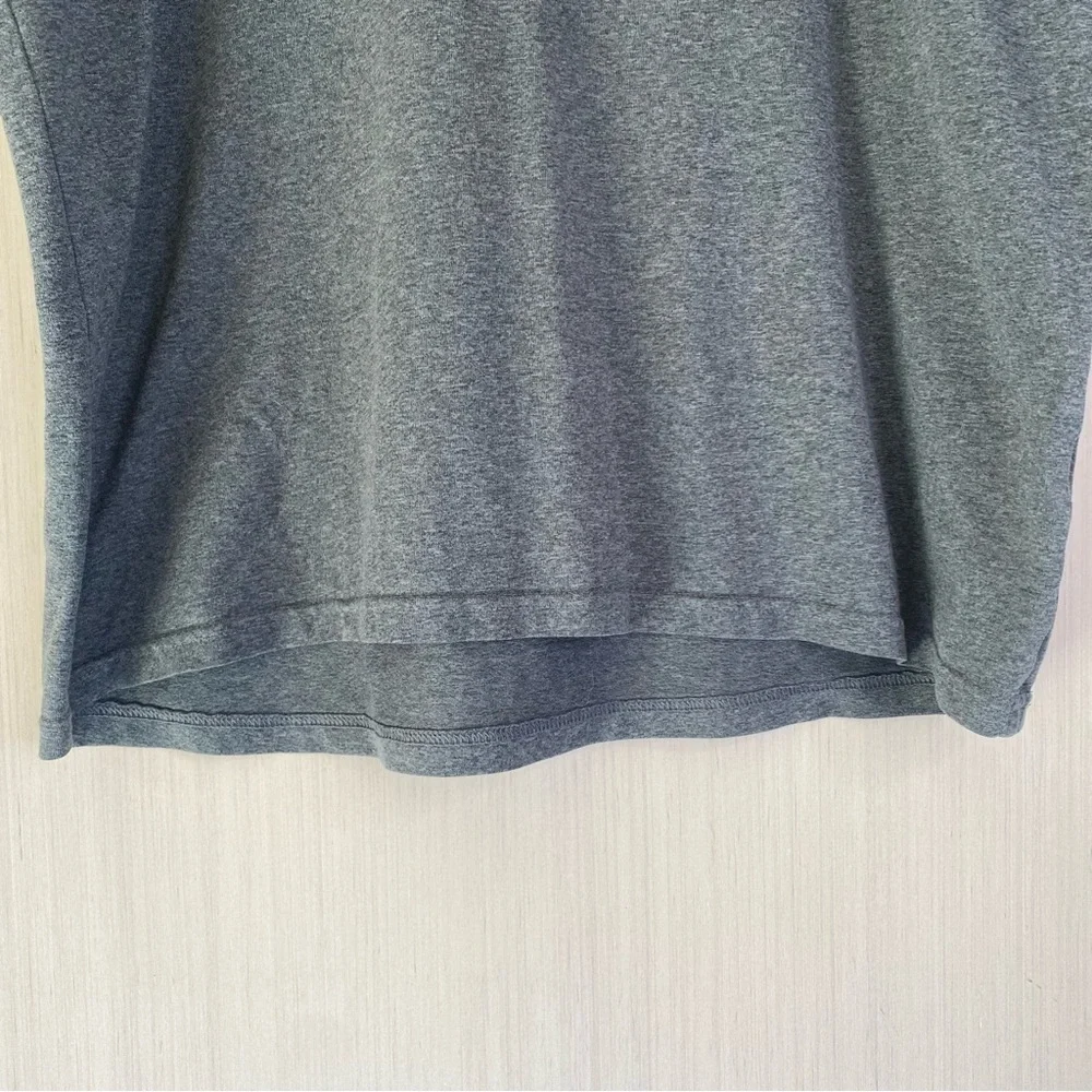 The North Face Men’s Graphic Crew Neck Short Sleeve T-Shirt Gray Size Medium